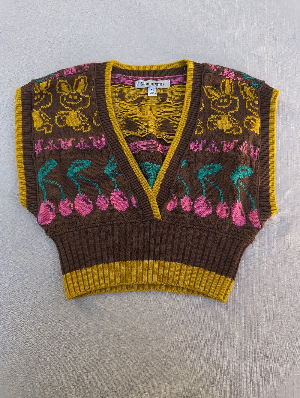 Urban Outfitters Cropped Knit Cherry Sweater Women's Vest Size